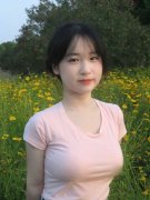 章从手提袋中拿出来进行了展现